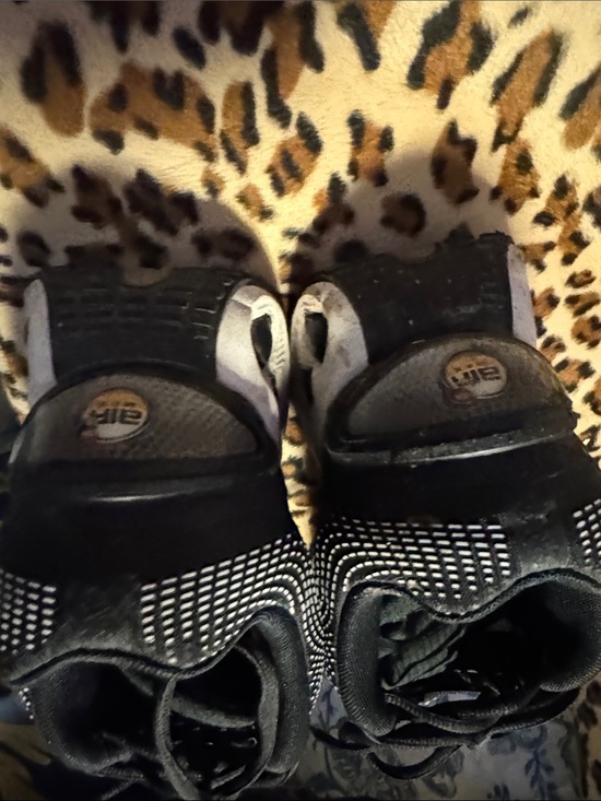 Nike air max Other - Nike Black and White Men's Knit Training Sneakers